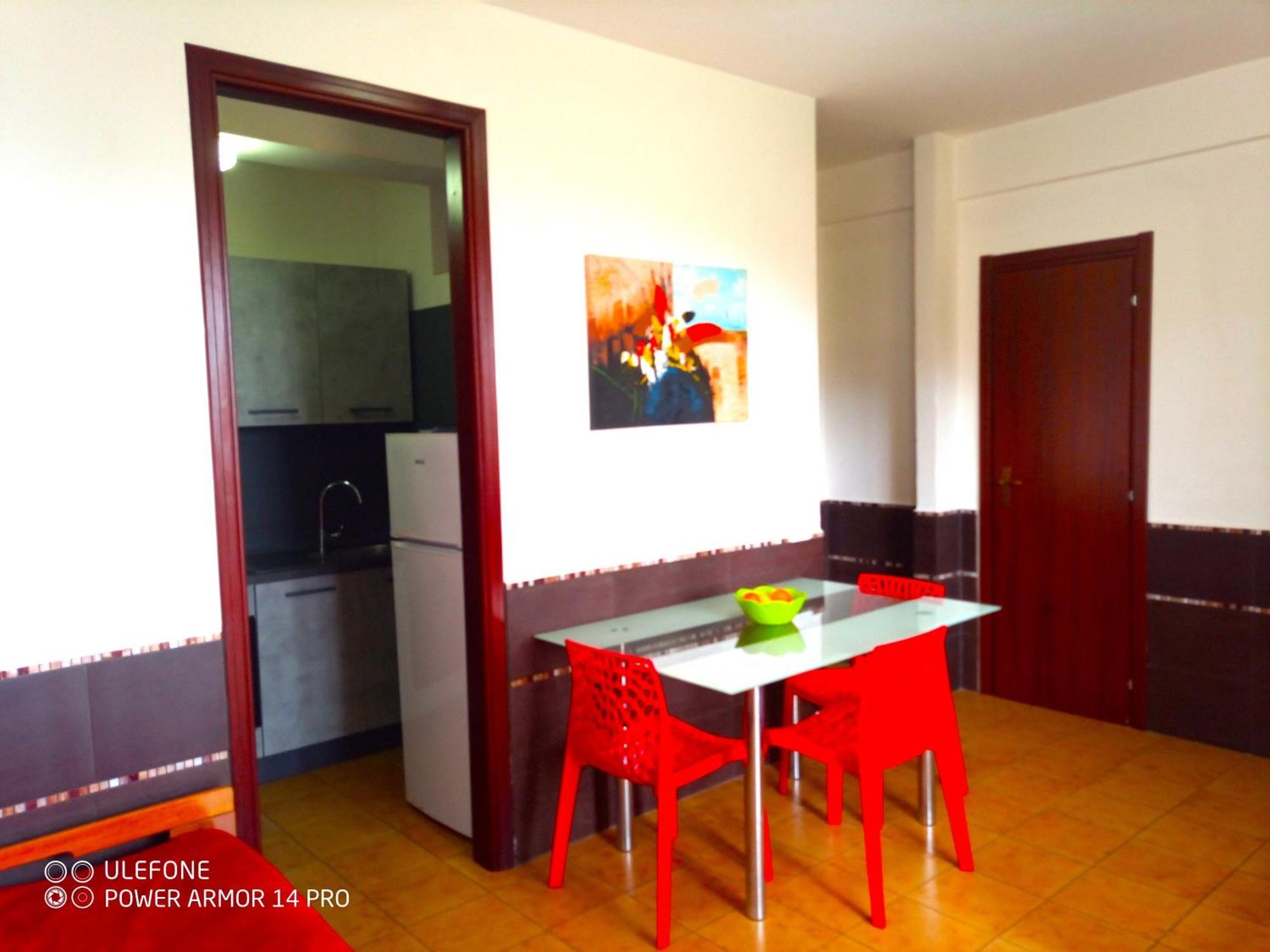 Stanza In Villa Con Giardino Vista Mare 切法卢 外观 照片